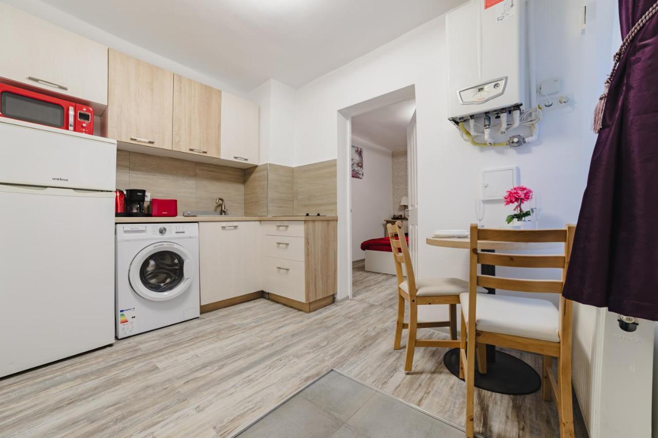 Studio Central Poarta Schei Брашов Экстерьер фото